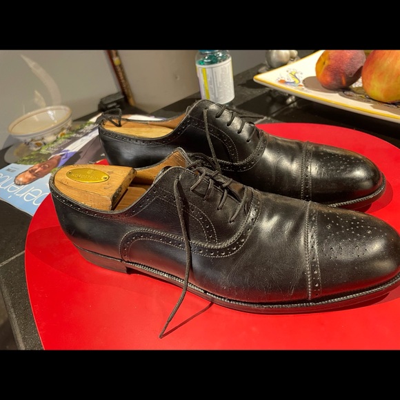 Salvatore Ferragamo Cap toe, Black dress shoes. main image 4